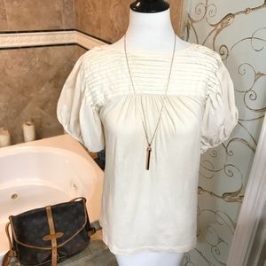 BCBG MAXAZRIA crime colored puff sleeve tee